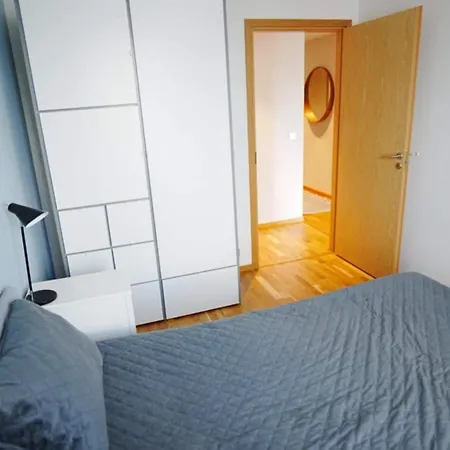 Modern With A Balcony Apartament Tallin